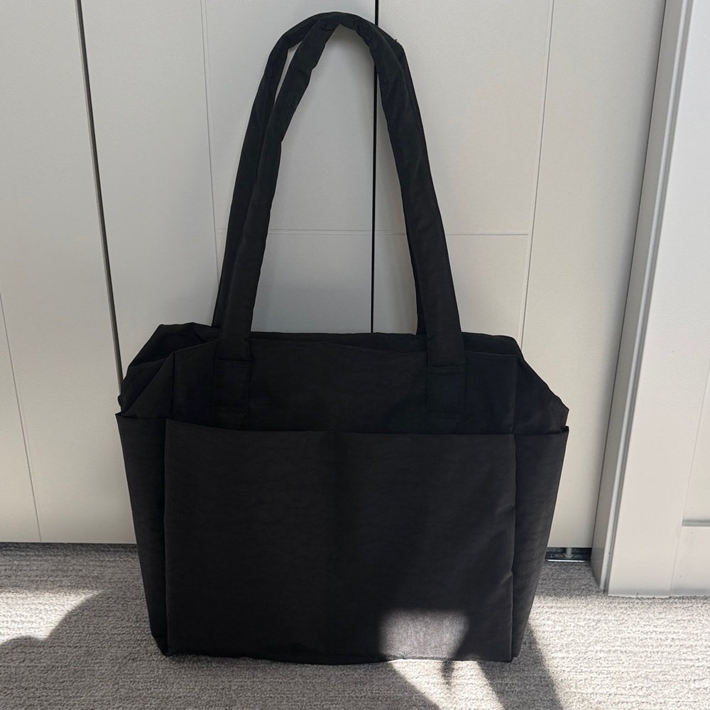 BAGGU small cloud carry on black